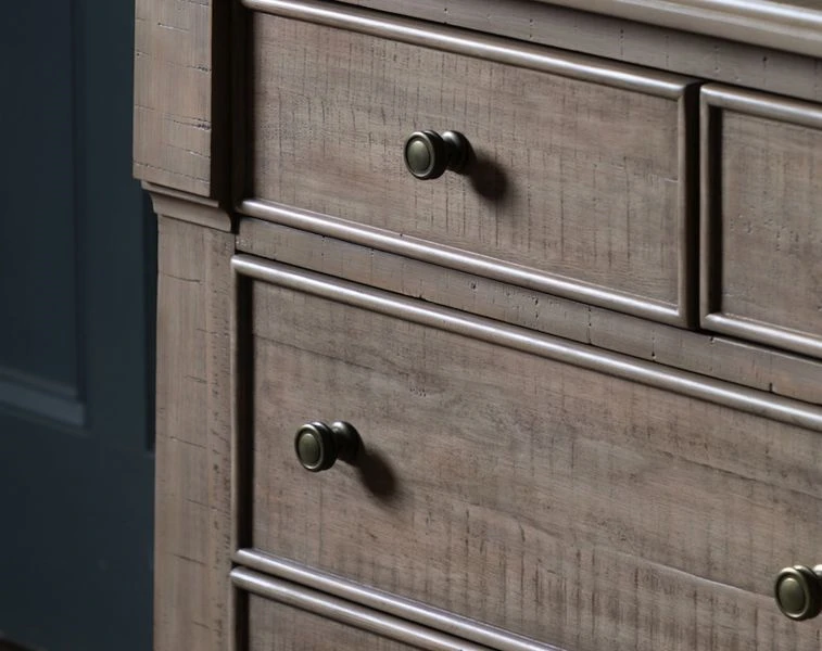 Vancouver 7 Drawer Chest